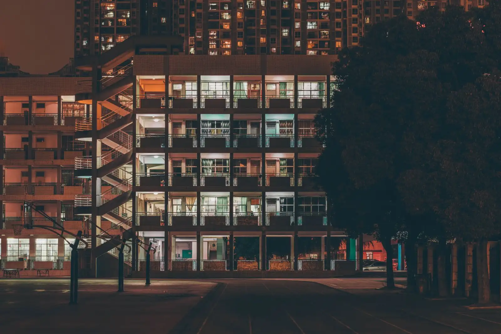 重庆丰界硕电子元器件选型指南：通讯设备与工控板卡匹配要点