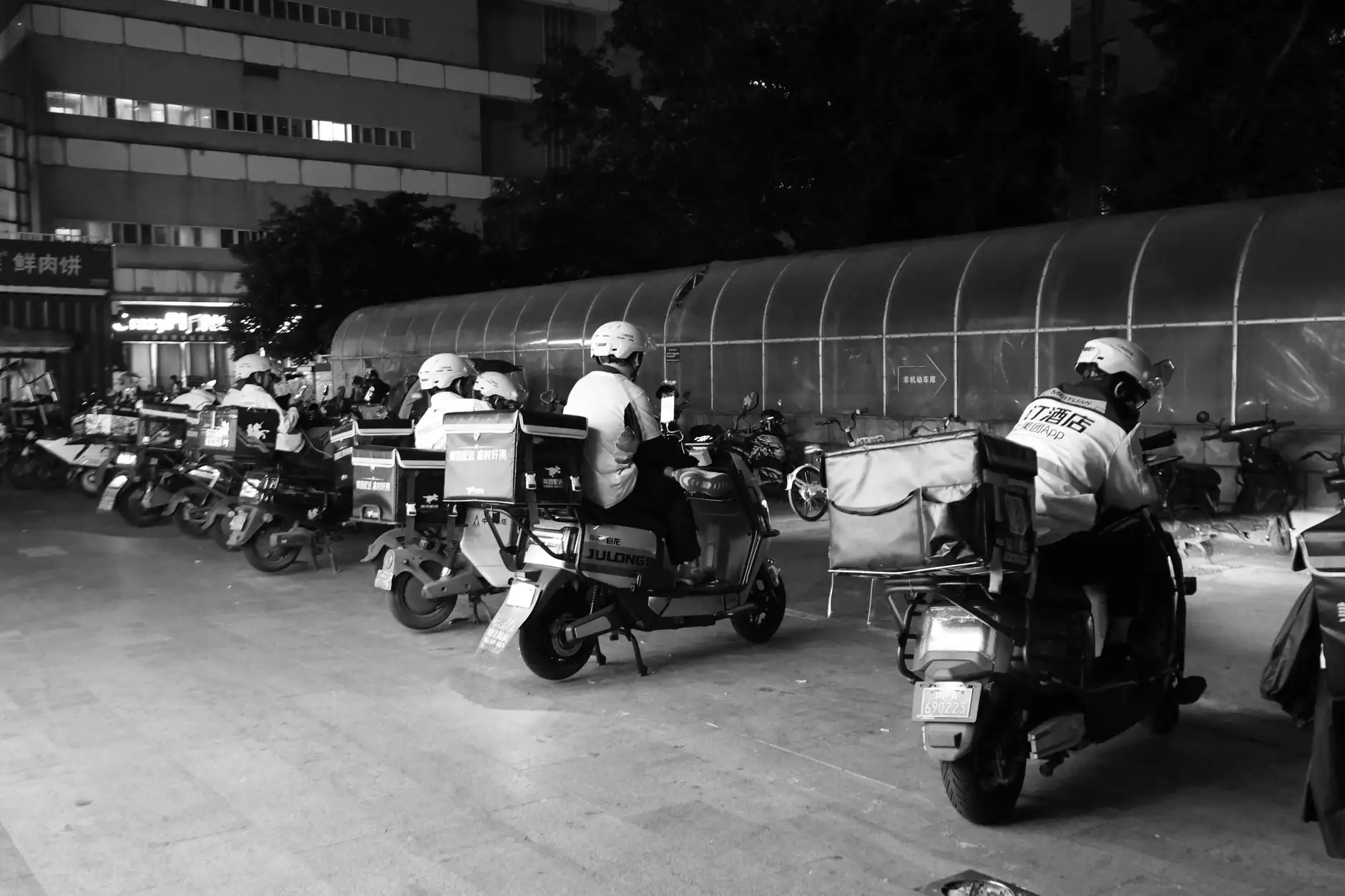 西南地区制造企业电子元器件选型要点与常见误区分析