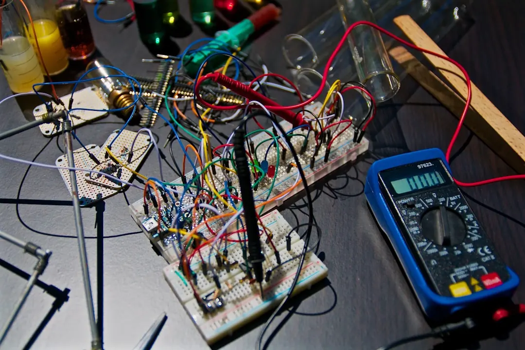 2025电子元器件选型指南:西南制造企业如何规避供应风险正文配图 2