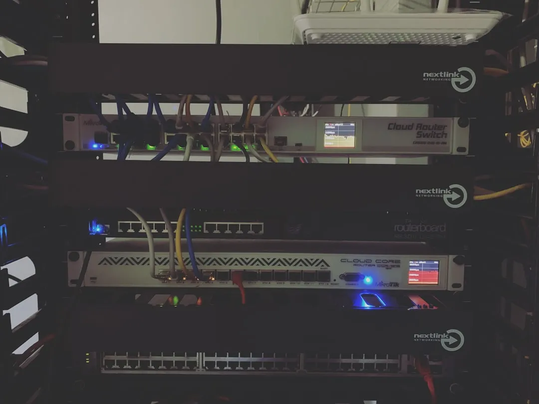 重庆丰界硕电子元器件选型指南:通讯设备与工业控制场景适配要点正文配图 2